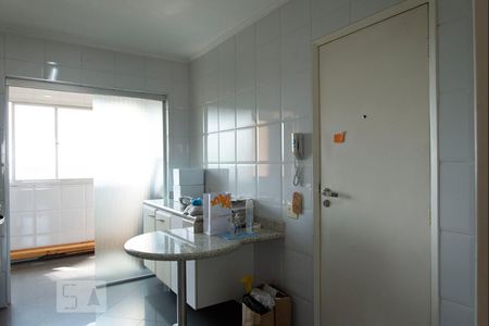 Apartamento à venda com 105m², 2 quartos e 2 vagas Apartamento à venda com 105m², 2 quartos e 2 vagasCozinha