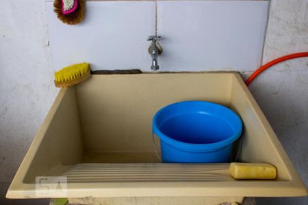 Casa à venda com 268m², 5 quartos e 1 vagaÁrea de Serviço 2