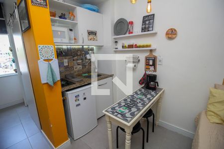 Studio à venda com 21m², 1 quarto e sem vaga Studio à venda com 21m², 1 quarto e sem vagaCozinha