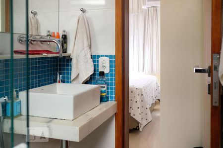 Apartamento à venda com 43m², 1 quarto e sem vaga Apartamento à venda com 43m², 1 quarto e sem vagaBanheiro da Suíte