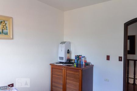 Casa à venda com 258m², 3 quartos e 4 vagasQuarto 2