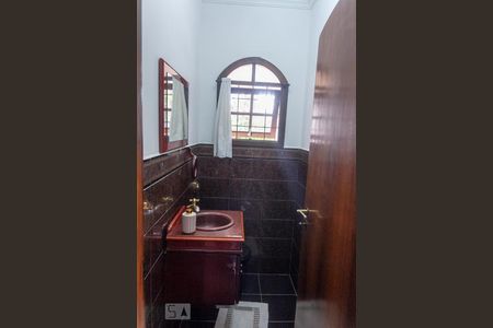 Casa à venda com 258m², 3 quartos e 4 vagasLavabo