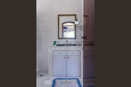 Casa à venda com 258m², 3 quartos e 4 vagasQuarto 3 - suite