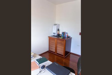 Casa à venda com 258m², 3 quartos e 4 vagasQuarto 2