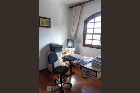 Casa à venda com 258m², 3 quartos e 4 vagasQuarto 2