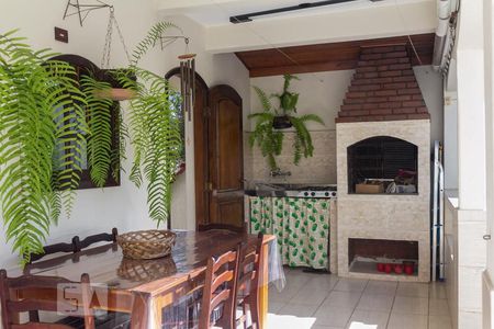 Casa à venda com 258m², 3 quartos e 4 vagasChurrasqueira