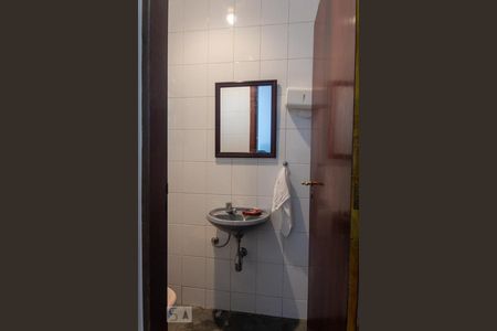 Casa à venda com 258m², 3 quartos e 4 vagasBanheiro 2