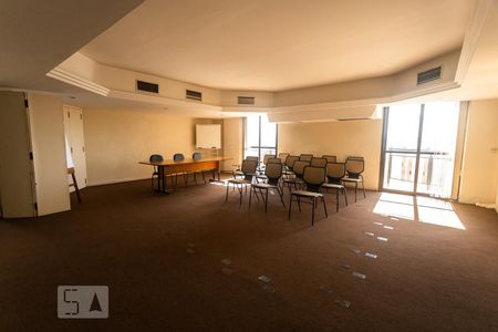 Studio para alugar com 35m², 1 quarto e 1 vaga Studio para alugar com 35m², 1 quarto e 1 vagaSala de Reunião