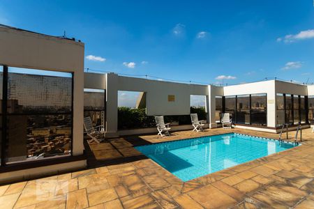 Studio para alugar com 35m², 1 quarto e 1 vaga Studio para alugar com 35m², 1 quarto e 1 vagaPiscina