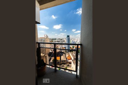 Studio para alugar com 35m², 1 quarto e 1 vaga Studio para alugar com 35m², 1 quarto e 1 vagaSacada