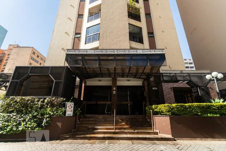 Studio para alugar com 35m², 1 quarto e 1 vaga Studio para alugar com 35m², 1 quarto e 1 vagaFachada