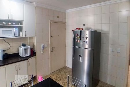 Apartamento à venda com 134m², 3 quartos e 2 vagas Apartamento à venda com 134m², 3 quartos e 2 vagasCozinha