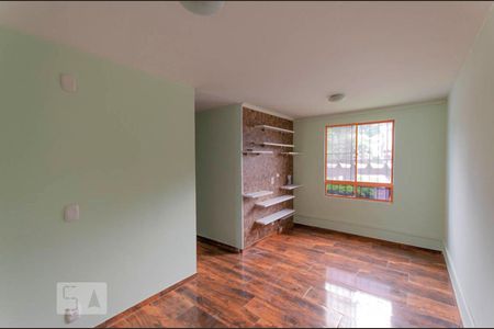 Sala de apartamento para alugar com 2 quartos, 49m² em Jardim Danfer, São Paulo