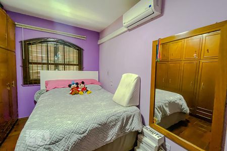 Casa à venda com 280m², 4 quartos e 2 vagasQuarto 2