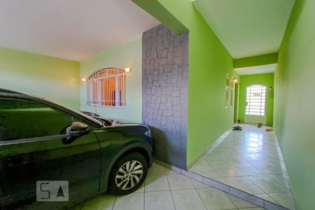 Casa à venda com 280m², 4 quartos e 2 vagasEntrada