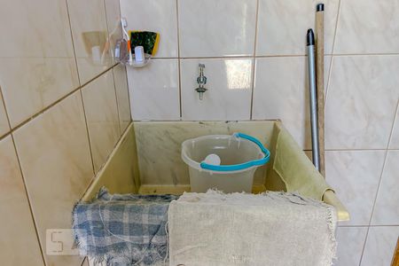 Casa à venda com 280m², 4 quartos e 2 vagasDetalhe Lavanderia