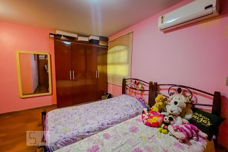 Casa à venda com 280m², 4 quartos e 2 vagasQuarto 3