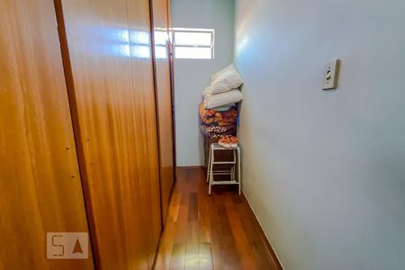 Casa à venda com 280m², 4 quartos e 2 vagasCloset da Suite
