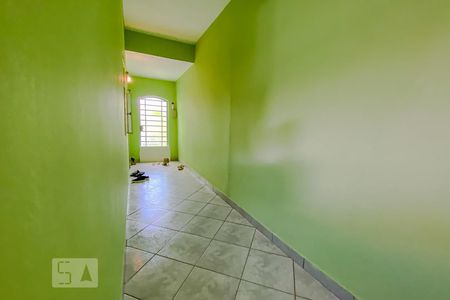 Casa à venda com 280m², 4 quartos e 2 vagasEntrada