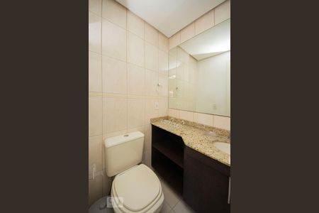 Apartamento à venda com 79m², 2 quartos e 1 vaga Apartamento à venda com 79m², 2 quartos e 1 vagaBanheiro 2