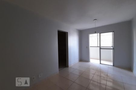 Sala de apartamento para alugar com 2 quartos, 54m² em Taguatinga Sul (taguatinga), Brasília