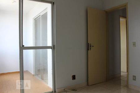 Quarto 1 de apartamento para alugar com 2 quartos, 54m² em Taguatinga Sul (taguatinga), Brasília