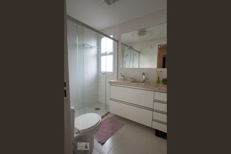 Apartamento para alugar com 111m², 3 quartos e 2 vagasBanheiro da Suíte