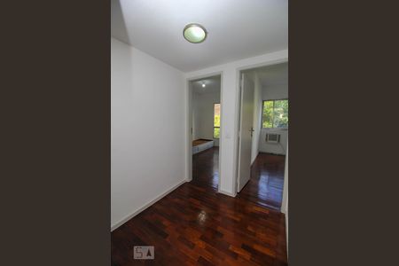 Apartamento à venda com 150m², 3 quartos e 1 vaga Apartamento à venda com 150m², 3 quartos e 1 vagaCorredor