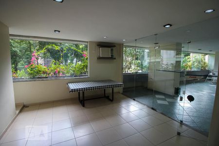 Apartamento à venda com 150m², 3 quartos e 1 vaga Apartamento à venda com 150m², 3 quartos e 1 vagaÁrea comum - Salão de festas