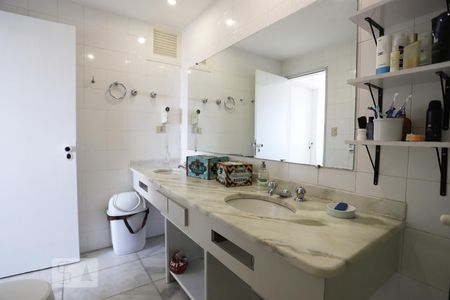 Studio à venda com 53m², 1 quarto e 1 vaga Studio à venda com 53m², 1 quarto e 1 vagaSuíte