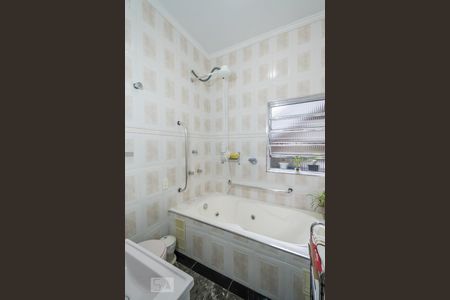 Casa à venda com 165m², 3 quartos e 3 vagas Casa à venda com 165m², 3 quartos e 3 vagasBanheiro Suíte