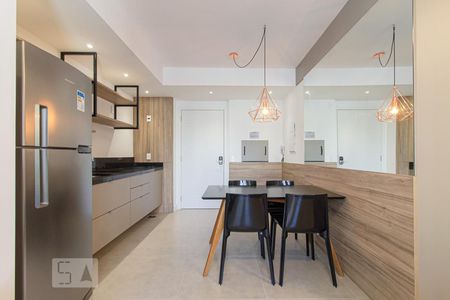 Cozinha de kitnet/studio para alugar com 1 quarto, 37m² em Jardim Europa, Porto Alegre