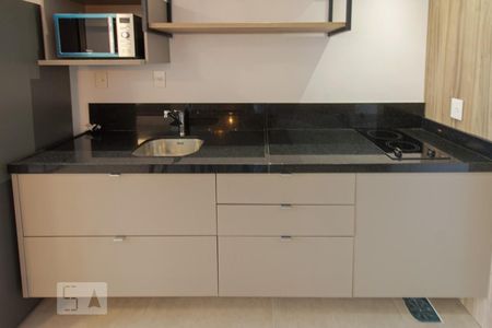 Cozinha de kitnet/studio para alugar com 1 quarto, 37m² em Jardim Europa, Porto Alegre