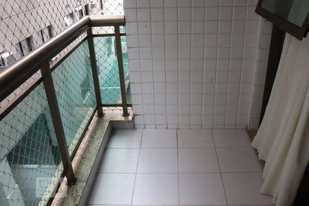 Apartamento à venda com 79m², 2 quartos e 1 vagaVaranda