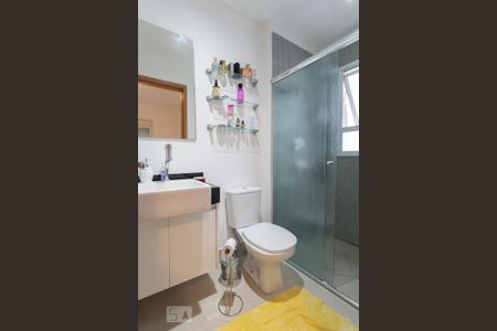 Apartamento à venda com 77m², 2 quartos e 2 vagas Apartamento à venda com 77m², 2 quartos e 2 vagasBanheiro do quarto 2