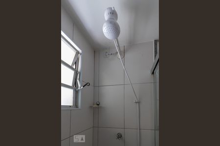Apartamento à venda com 69m², 3 quartos e 2 vagas Apartamento à venda com 69m², 3 quartos e 2 vagasChuveiro