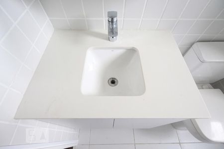 Apartamento para alugar com 70m², 2 quartos e 1 vaga Apartamento para alugar com 70m², 2 quartos e 1 vagaBanheiro