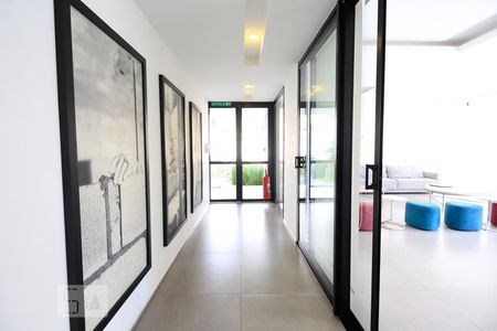 Apartamento para alugar com 70m², 2 quartos e 1 vaga Apartamento para alugar com 70m², 2 quartos e 1 vagaHall