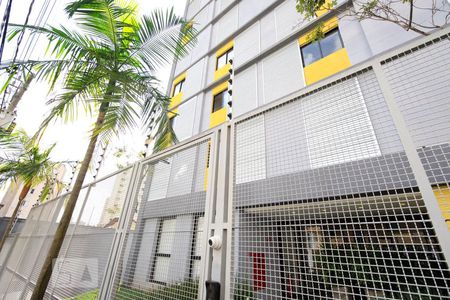 Apartamento para alugar com 70m², 2 quartos e 1 vaga Apartamento para alugar com 70m², 2 quartos e 1 vagaFachada