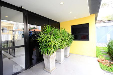 Apartamento para alugar com 70m², 2 quartos e 1 vaga Apartamento para alugar com 70m², 2 quartos e 1 vagaEntrada