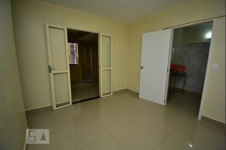 Sala de apartamento para alugar com 2 quartos, 60m² em Taguatinga Norte (taguatinga), Brasília