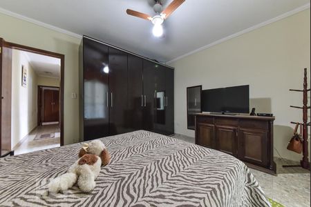 Casa à venda com 190m², 3 quartos e 3 vagas Casa à venda com 190m², 3 quartos e 3 vagasQuarto