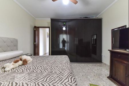 Casa à venda com 190m², 3 quartos e 3 vagas Casa à venda com 190m², 3 quartos e 3 vagasQuarto