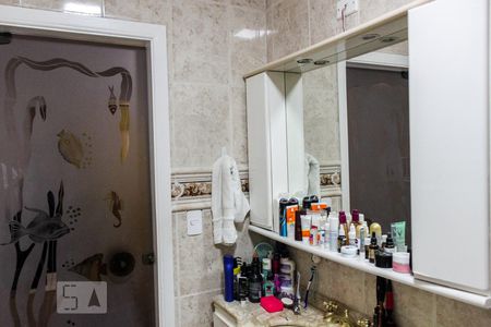 Casa à venda com 450m², 4 quartos e 6 vagas Casa à venda com 450m², 4 quartos e 6 vagasQuarto 2 - Suíte