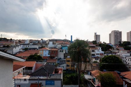 Casa à venda com 450m², 4 quartos e 6 vagas Casa à venda com 450m², 4 quartos e 6 vagasÁrea Gourmet - Vista