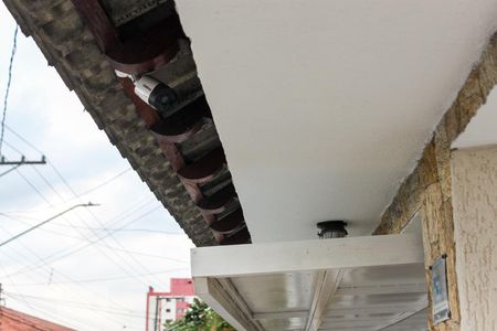 Casa à venda com 450m², 4 quartos e 6 vagas Casa à venda com 450m², 4 quartos e 6 vagasEntrada - Camera