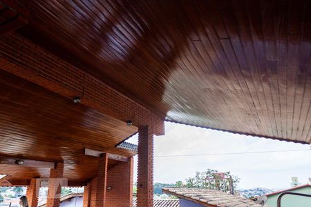 Casa à venda com 450m², 4 quartos e 6 vagas Casa à venda com 450m², 4 quartos e 6 vagasÁrea Gourmet