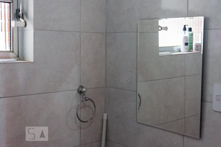 Casa à venda com 450m², 4 quartos e 6 vagas Casa à venda com 450m², 4 quartos e 6 vagasBanheiro da Piscina