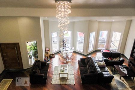 Casa à venda com 450m², 4 quartos e 6 vagas Casa à venda com 450m², 4 quartos e 6 vagasSala