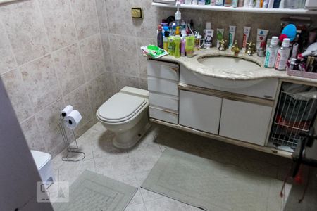 Casa à venda com 450m², 4 quartos e 6 vagas Casa à venda com 450m², 4 quartos e 6 vagasQuarto 3 - Suíte